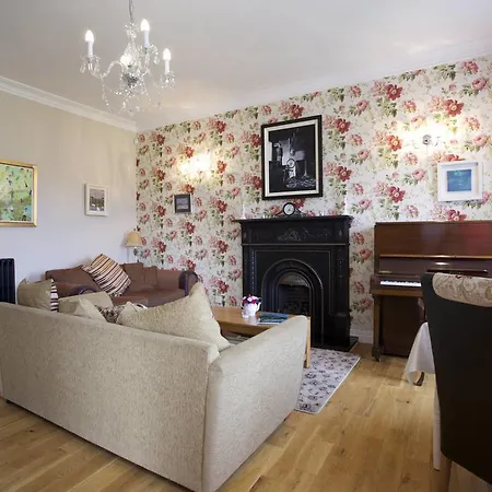 The Glen House Country Bed & Breakfast